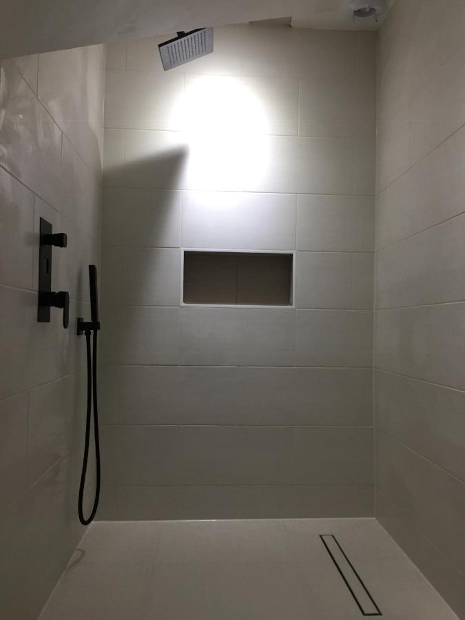 Spacious Double Bedrooms Sharing New Bathroom, En-Suite Option Available, Kings Lynn King's Lynn Bagian luar foto
